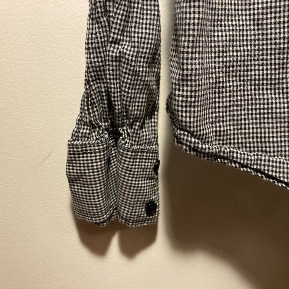 🦋 3/$25 Jacob Gingham Button-Up with Frills - Picture 7 of 15